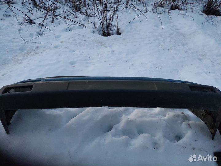 Передний бампер jetta 1989 - 1991