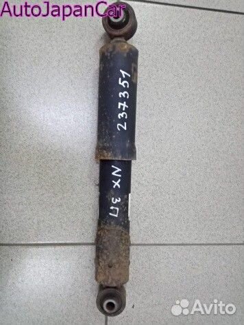 Лексус нх Задняя стойка амортизатора