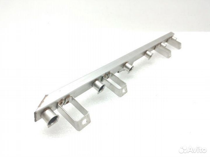 Топливная рейка (рампа) Bmw 5-Series F11 2.5 2011