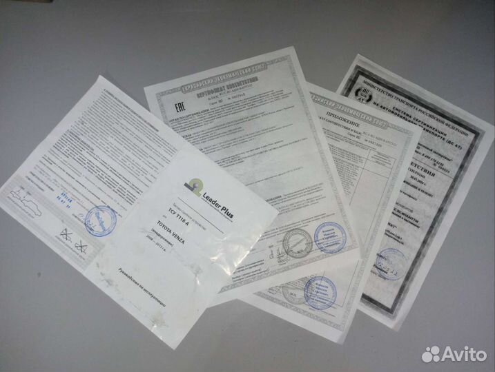 Фаркоп toyota venza