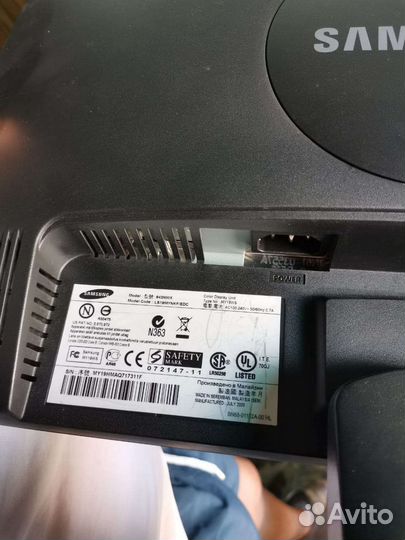 Монитор Samsung