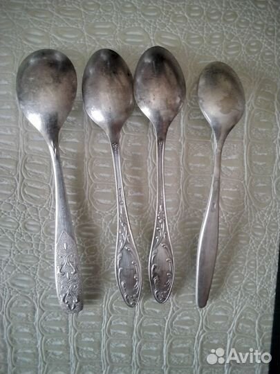 Мельхиоровые вилки и ложки