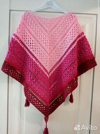 Шаль, платок, бактус связанный крючком, ручная раб