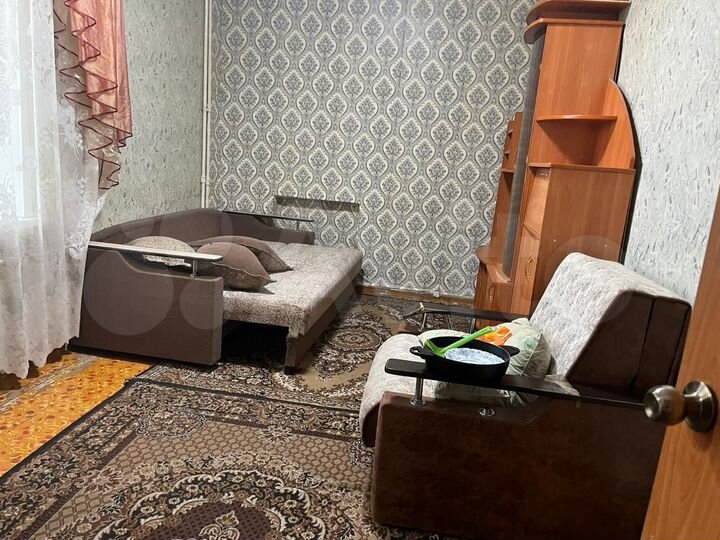 2-к. квартира, 44 м², 1/3 эт.