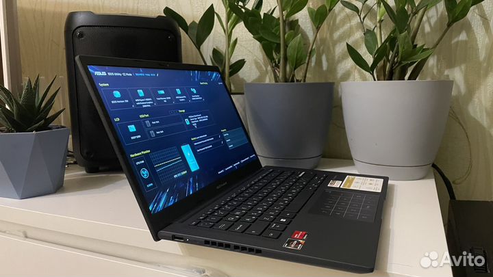Asus VivoBook 14