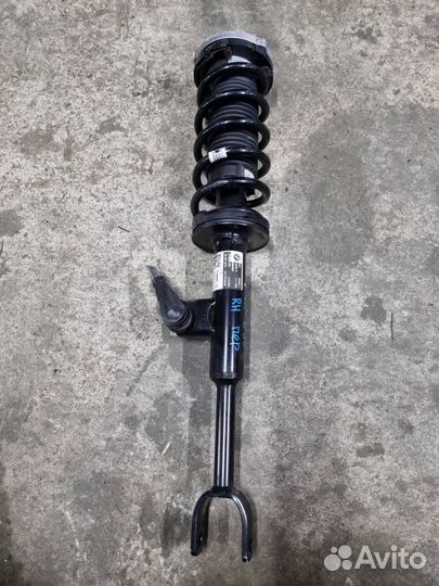 Амортизатор передний правый BMW 5 G30/G31 рест