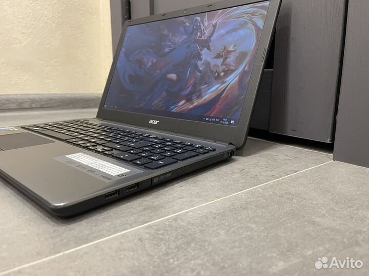 Ноутбук для игр i5 8памяти 500 диск видюха 2гб