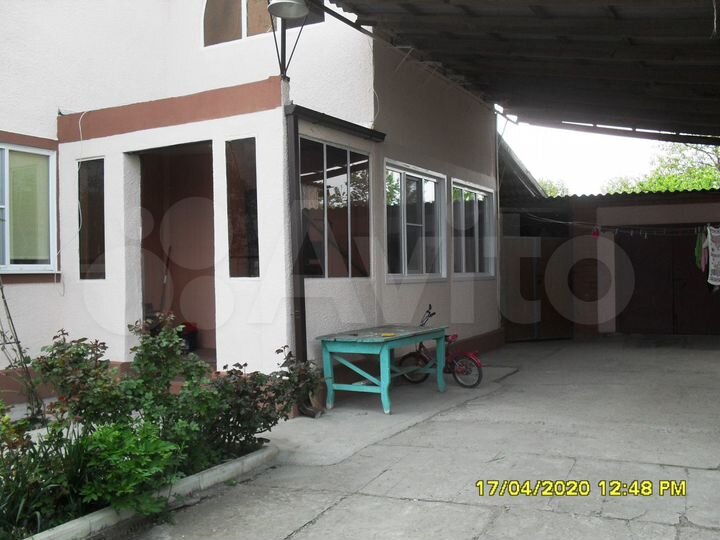 Дом 220 м² на участке 10,5 сот.