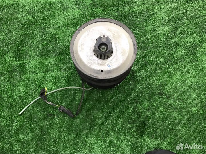 Пневмобаллон задний левый Mercedes E213