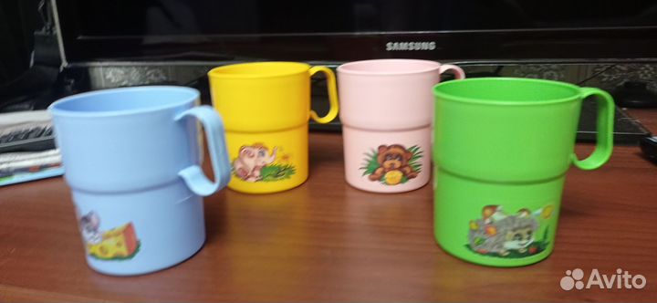 Кружка пластик 0.3 л