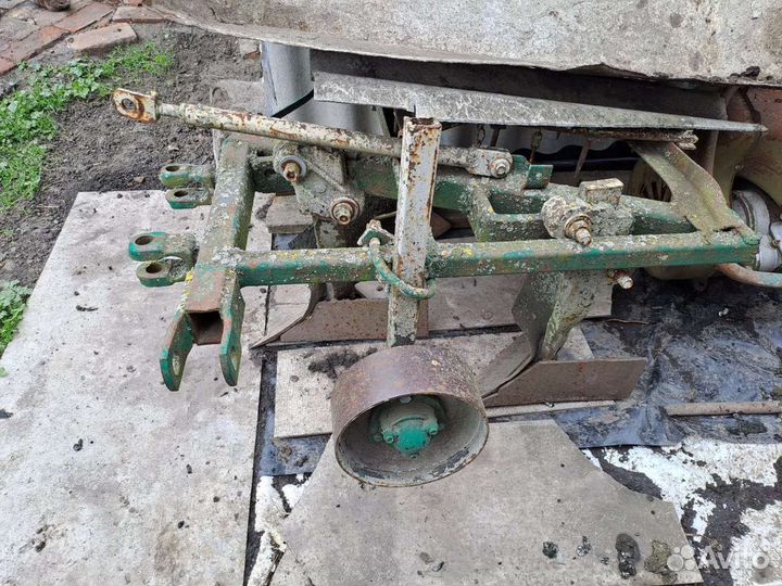 Мини-трактор, 2000