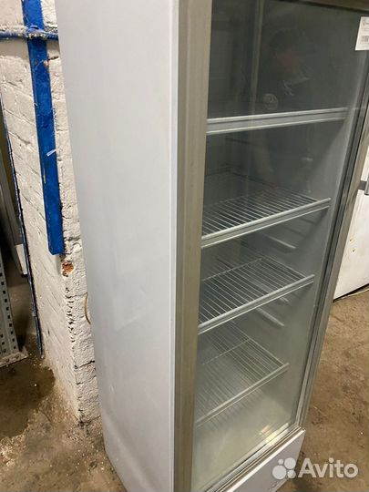 Холодильный шкаф