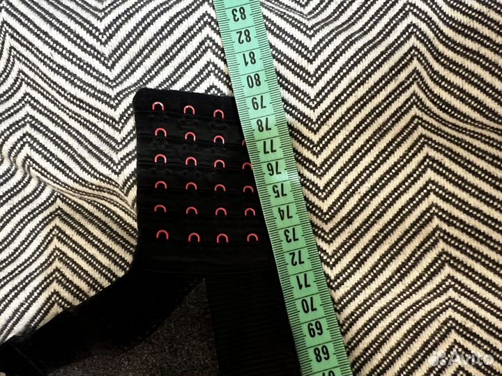 Бюстгалтер спортивный р. 90Е