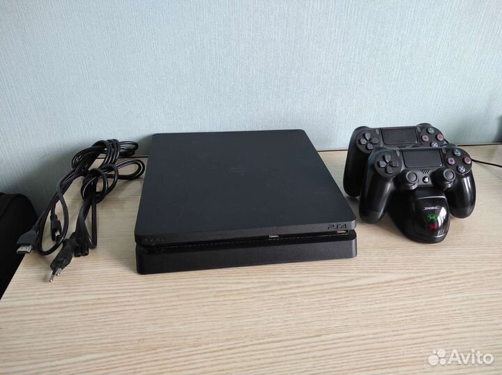 Sony Ps4 slim 2 геймпада + топ игры