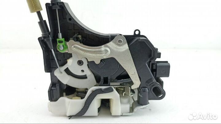 Замок двери передний левый Mitsubishi Outlander