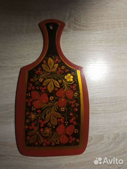 Ложки,тарелка,доска разделочная 