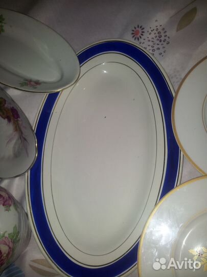 Блюдо, тарелки, сахарница. Цена за всё
