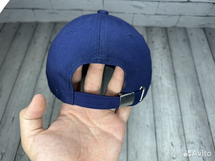 Бейсболка мужская karl lagerfeld (новая)