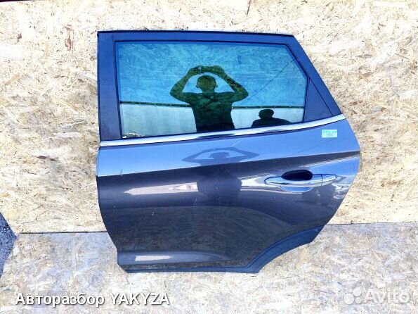 Дверь задняя левая Hyundai Tucson Хендай Туксон 3
