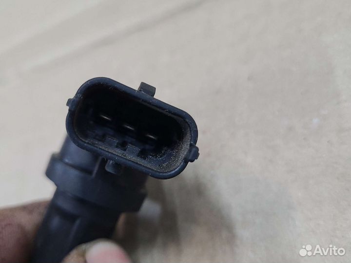 Датчик положения распредвала opel Corsa D Astra H
