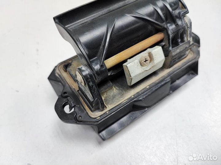 Ручка крышки багажника toyota land cruiser prado