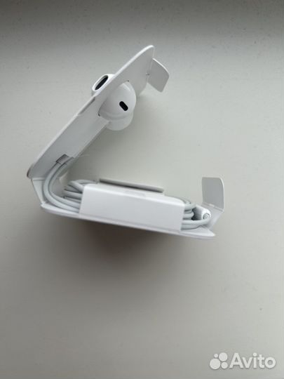 Наушники EarPods с разъёмом Lightning