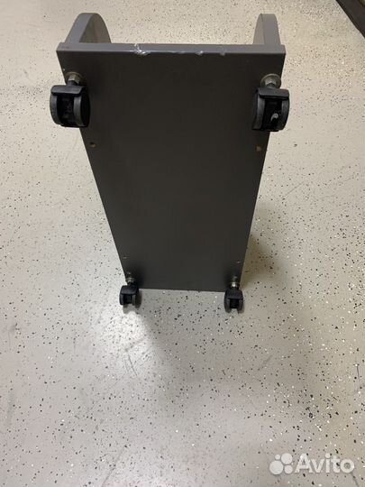 Подставка под системный блок на колесиках