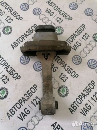 Подушка двигателя задняя Hyundai Sonata 6 YF