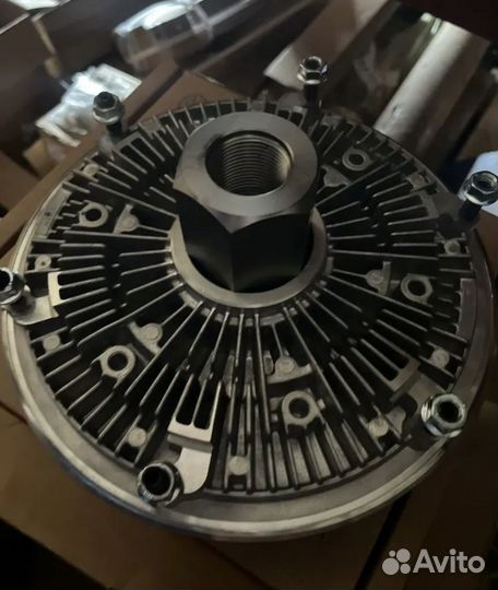 87318956 Виско привод CNH