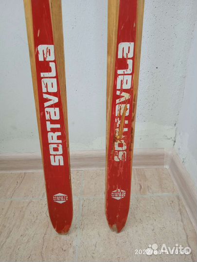 Лыжи деревянные
