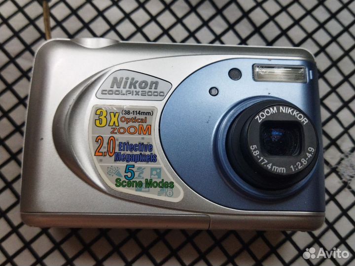 Компактный фотоаппарат nikon cool pix 2000