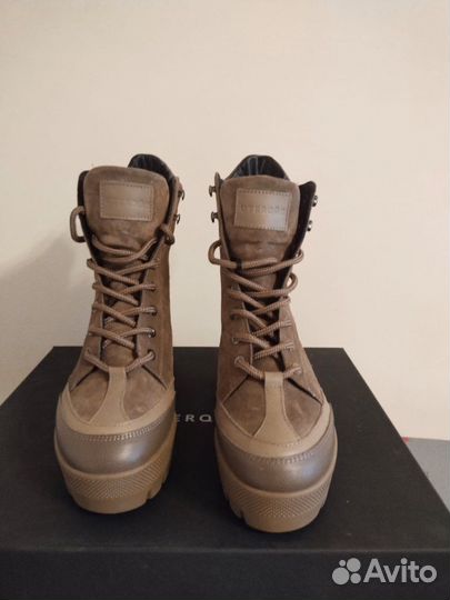 Ботинки женские uterque