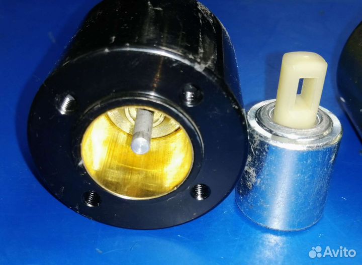 Втягивающее реле стартера iskra bosch