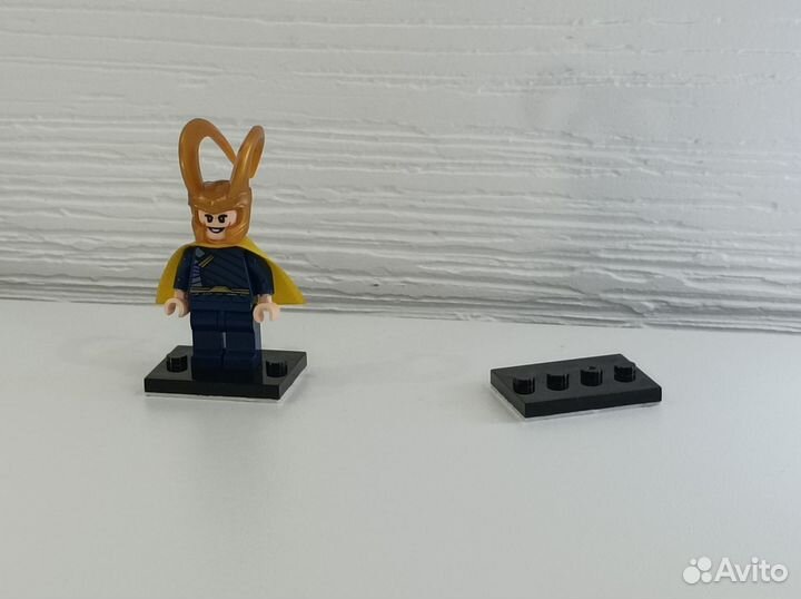 Лего фигурка Локи