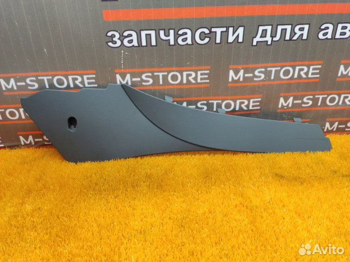 Накладка центральной консоли левая Volkswagen