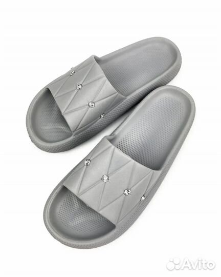 Женские сланцы/шлепанцы