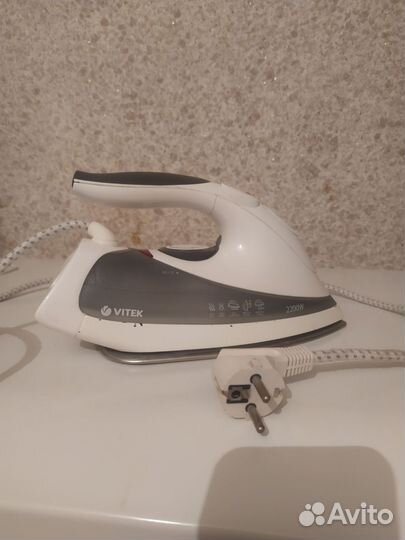 Утюг дорожный