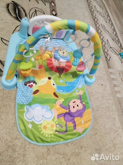 Развивающий коврик с пианино