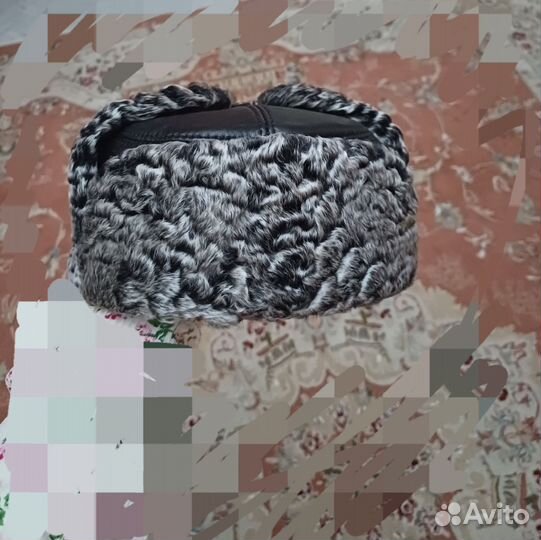 Мужская шапка каракуль