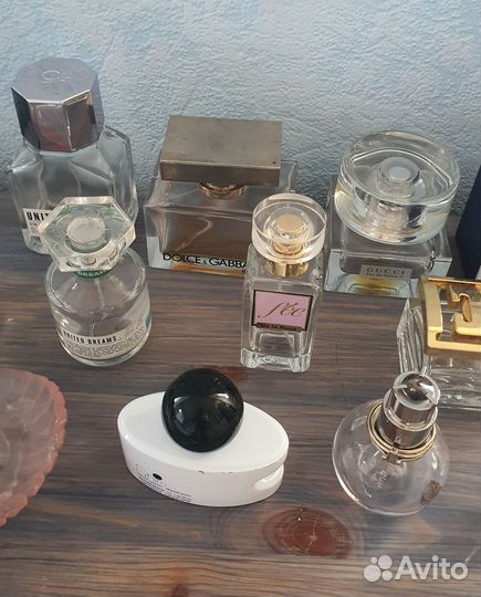 Пустые флаконы от парфюма