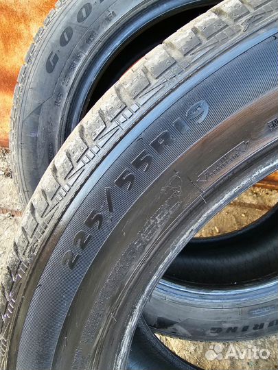 Goodyear EfficientGrip Performance SUV 225/55 R19