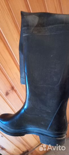 Резиновые сапоги
