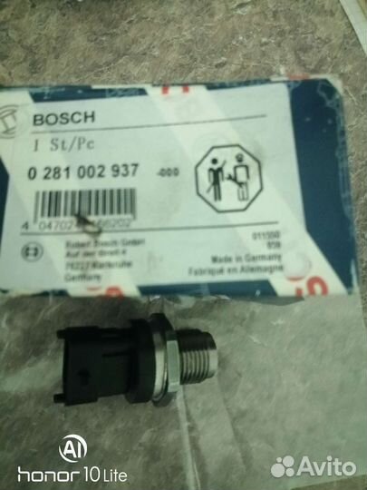 Датчик давления топлива 0281002937