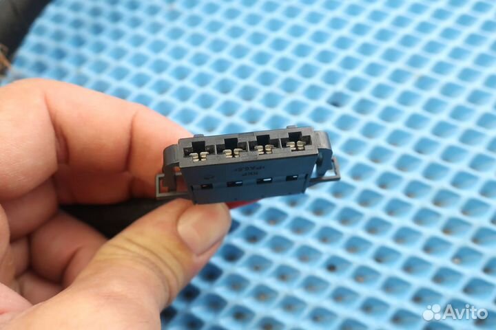 Проводка (коса) отопителя 6R1971566F Fabia 2