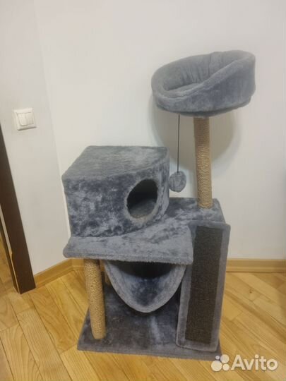 Домик для кошки с когтеточкой