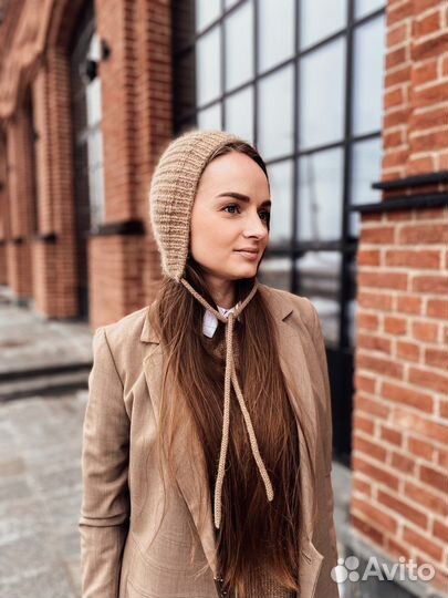 Чепчик вязанный женский