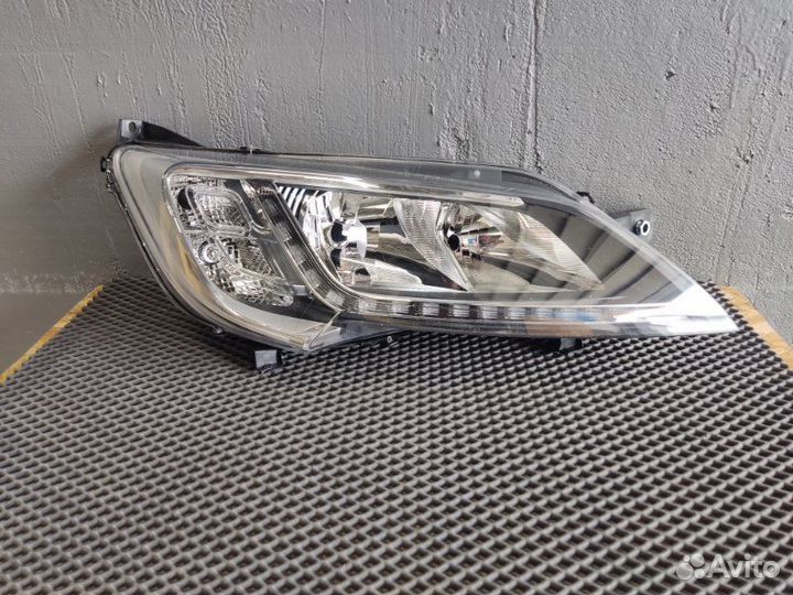 Фара правая Citroen Jumper 2006-2022