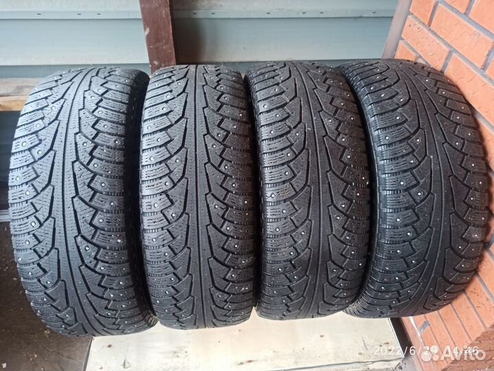 Nokian Tyres Hakkapeliitta 5 SUV 265/65 R17