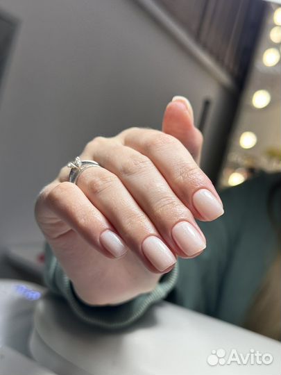 Маникюр педикюр