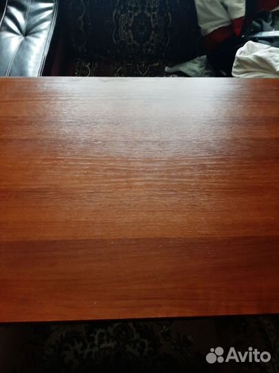 Кухонный стол